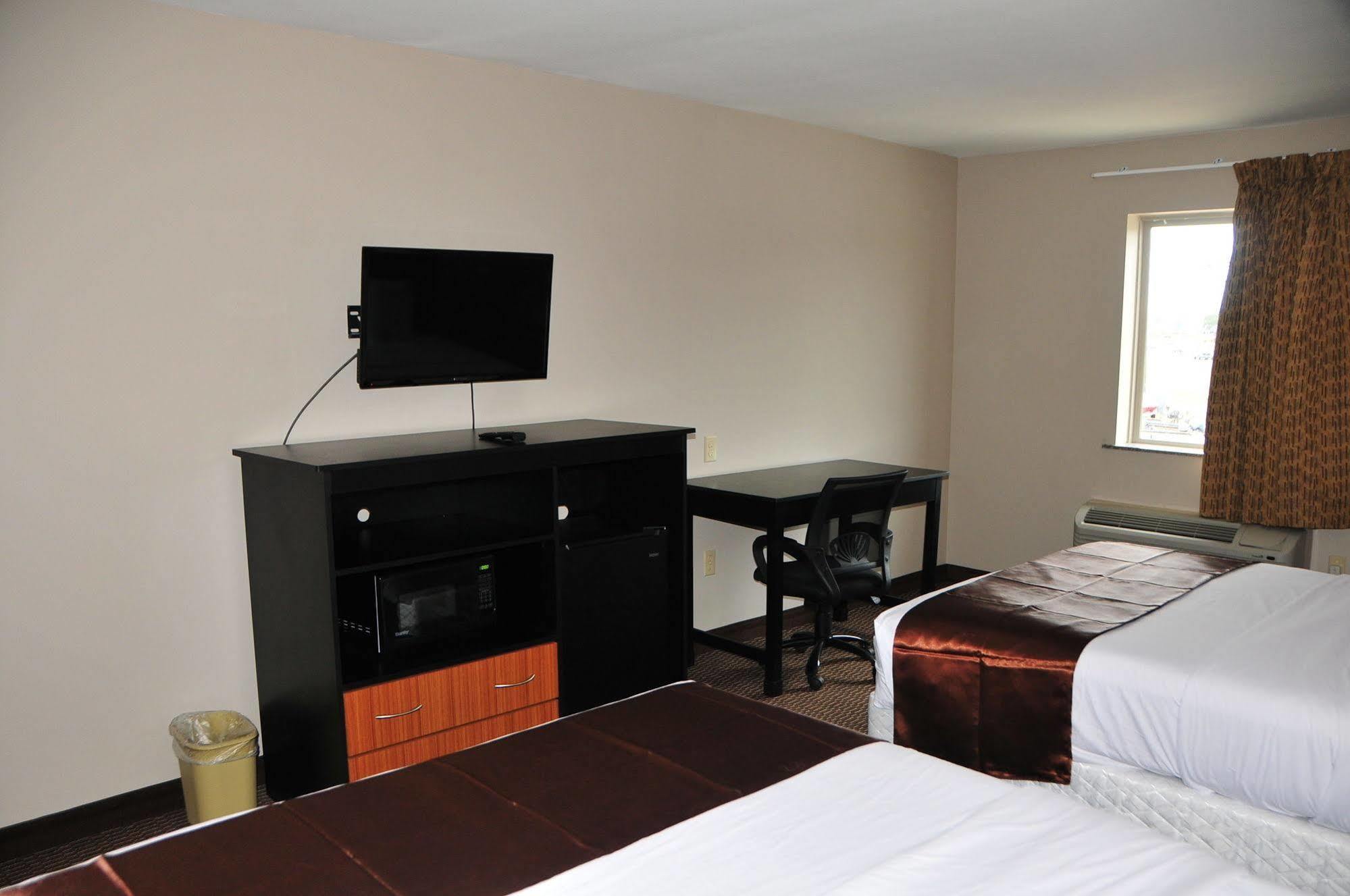 Paradise Inn & Suites บาตันรูช ภายนอก รูปภาพ